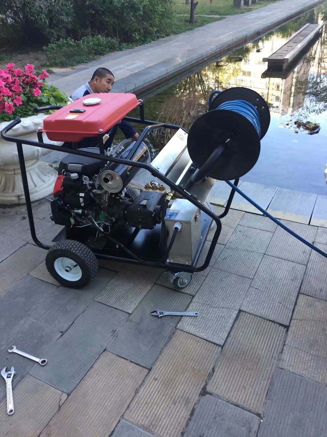 高壓管道疏通機