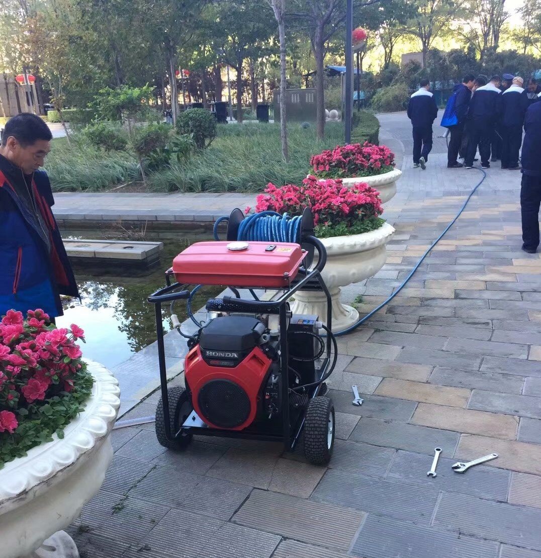 高壓管道清洗機(jī) 高壓管道清洗機(jī)